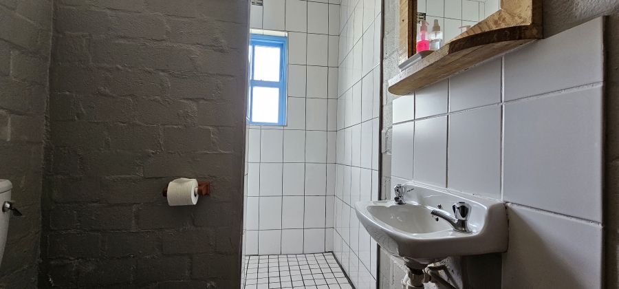 7 Bedroom Property for Sale in Middedorp Western Cape